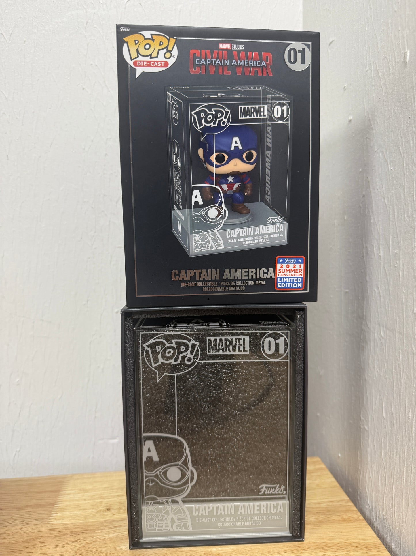 Captain America - Funko Pop Die Cast Marvel 01 2021 Summer Convention OPENED BOX